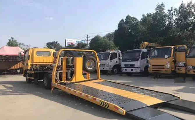 巴州区汽车中途维修案例